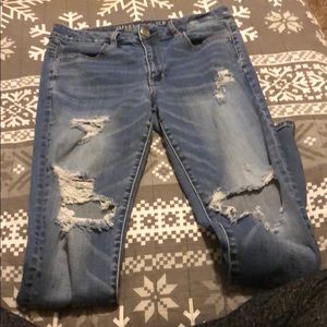 10 regular hi-rise jeggings ripped